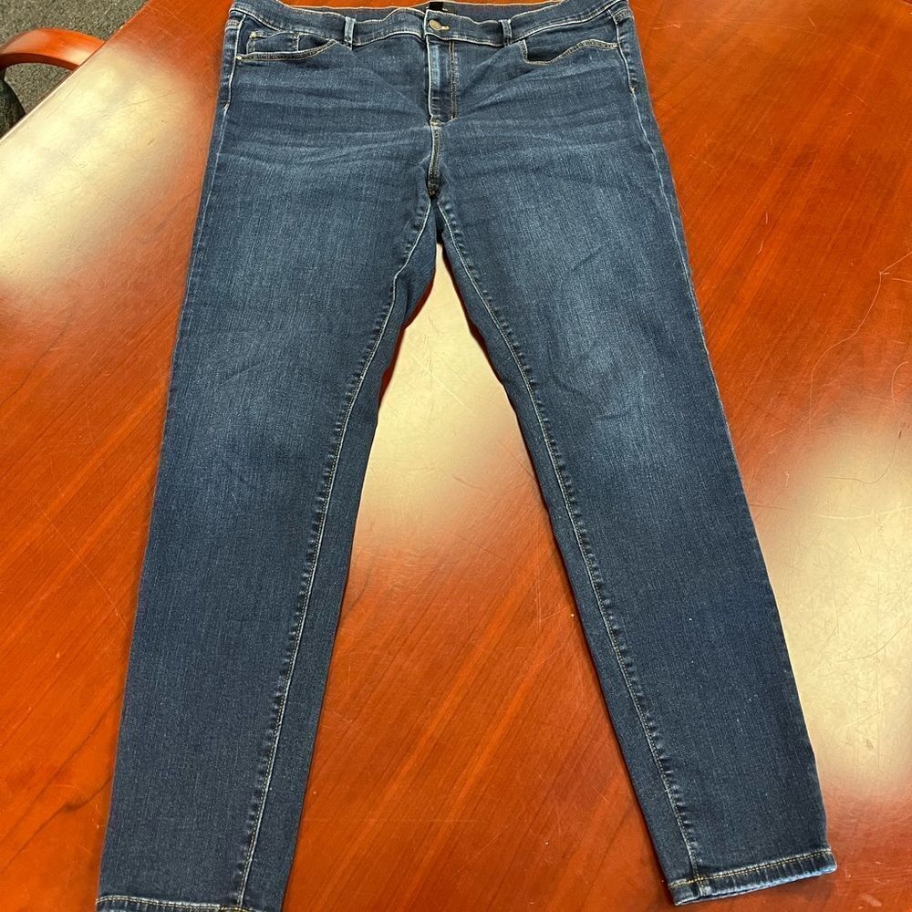 Ann Taylor The Skinny Dark Wash Stretch Jeans sz 16T EUC